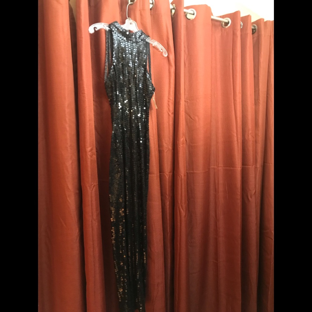 NWT Cache long sequim gown. Good shape